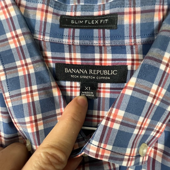 Banana Republic Mens Button Up Large | Tailored Slim Fit | Blue Red plaid - Picture 3 of 16